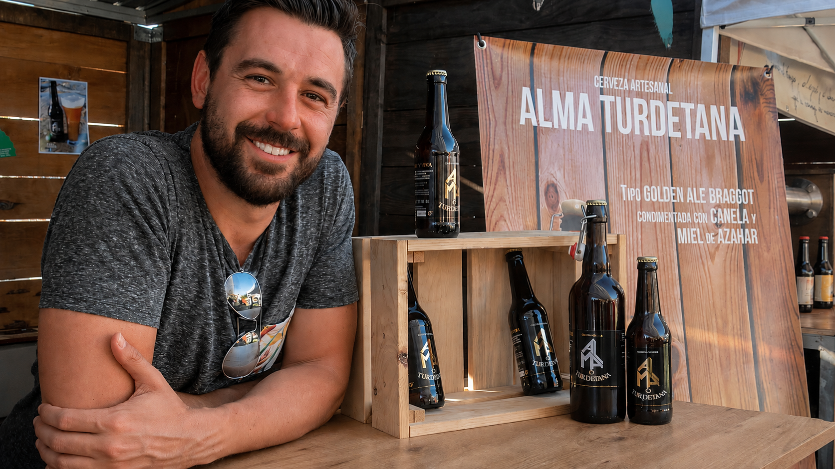 Alejandro Luque, fundador de SialWeb, en su espacio de trabajo